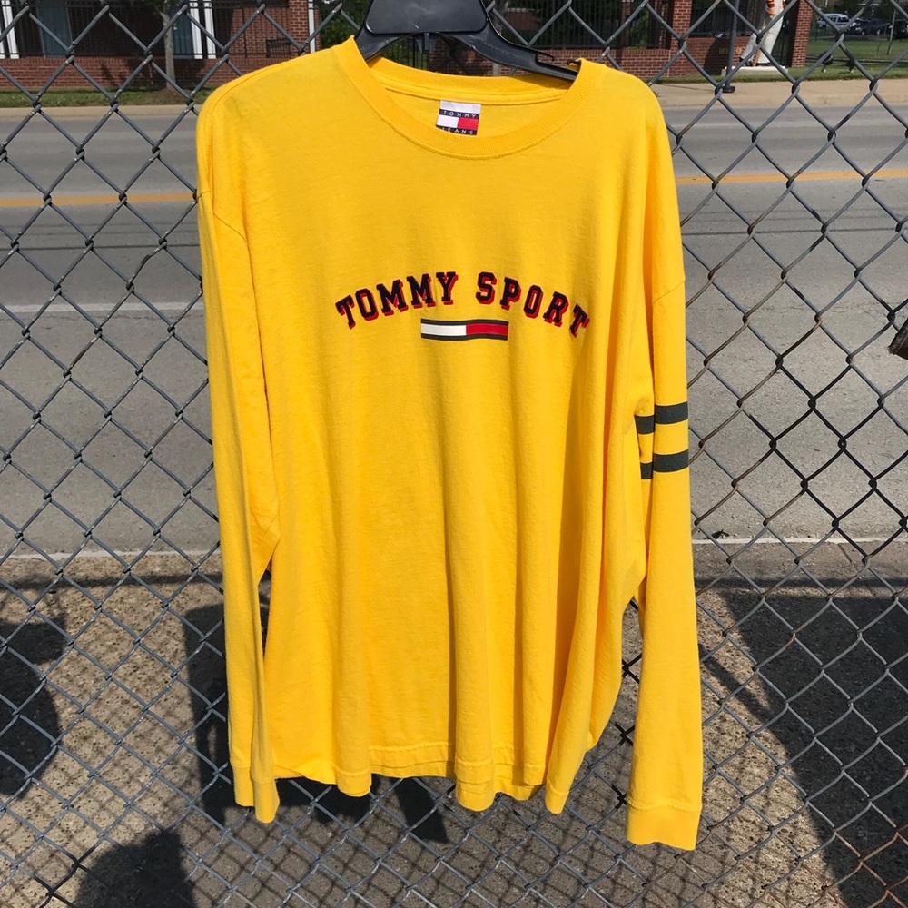 Vintage Tommy Hilfiger shirt